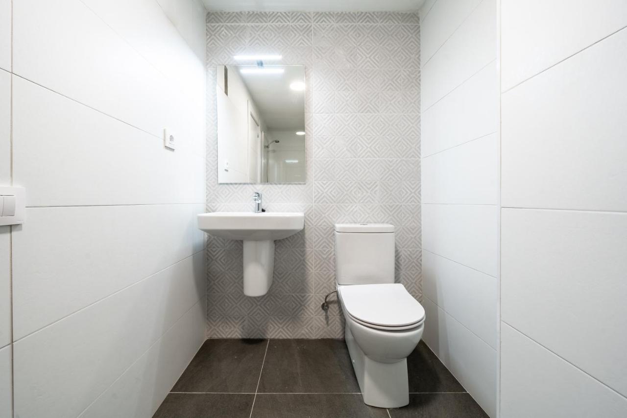 Rentalmar Blue Beach & Pool Салоу Стая снимка